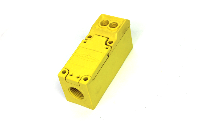 Banner 2SBF1 MULTI-BEAM 2-Wire AC Scanner Block