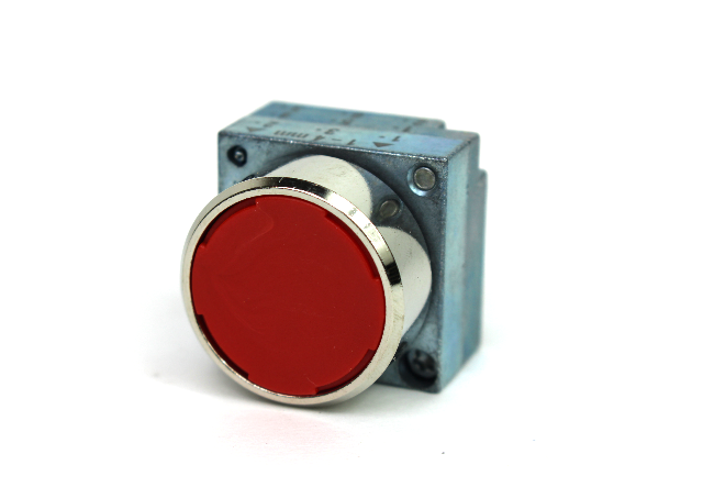 Siemens 3SB3500-0AB61 Ser. A Red Flat Pushbutton, NEW