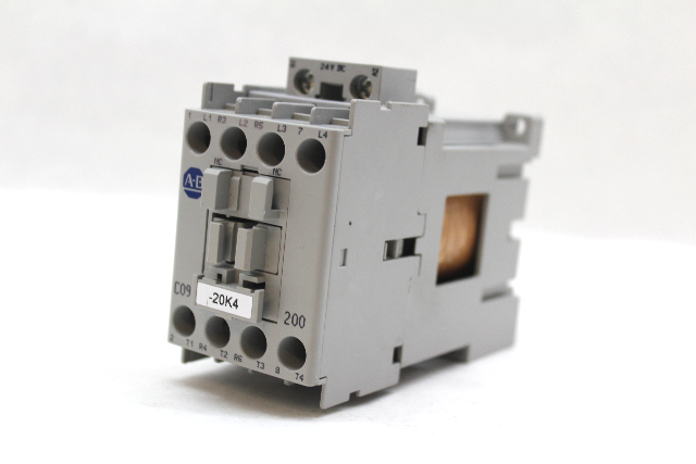 Allen Bradley 100-C09Z*200 Ser. A Contactor