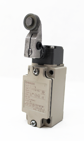 Omron D4B-2111N Roller Limit Switch 2A/400V 2NC Contacts