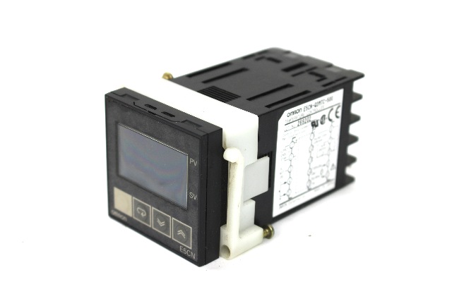 Omron E5CN-Q2MTC-500 Temperature Controller 100-240 Vac