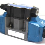 Tokimec Vickers DG4V-5-2C-M-PL-T-6-40 Directional Control Valve