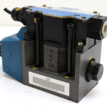Tokimec Vickers DG4V-5-2A-M-PL-T-6-40 Directional Control Valve