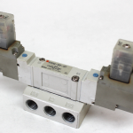 SMC SY5240-5DZ-02T Pneumatic Double Valve, 24V, 0.1 ~ 0.7MPa