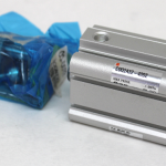 SMC CDQ2D32-40DZ Pneumatic Cylinder, CDQ2A32-40DZ & CQ-D032, 1.0MPa