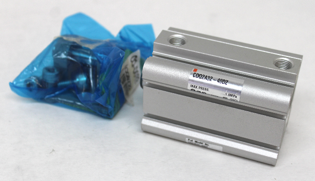 SMC CDQ2D32-40DZ Pneumatic Cylinder, CDQ2A32-40DZ & CQ-D032, 1.0MPa
