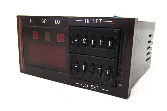 Keyence RV-41 Comparator Digital AC Power, 100VAC