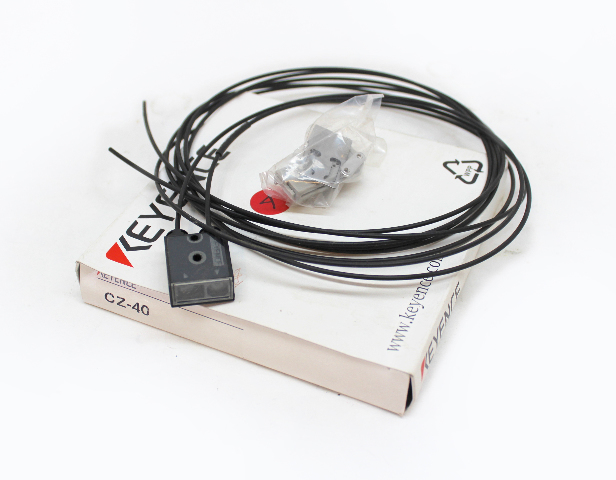 Keyence CZ-40 Reflective Sensor Head RGB Fiberoptic Sensor New