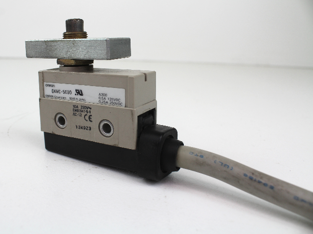 Omron D4MC-5000 Limit Switch Used