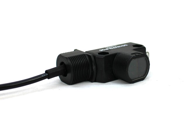 Banner Engineering DS18VP6LPQ5 Wide Beam Barrel-Mount Sensor, 10-30VDC
