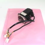 Yaskawa SGMPH-01A2A-YR12 AC Servo Motor 100W 3000 RPM 200V Motoman