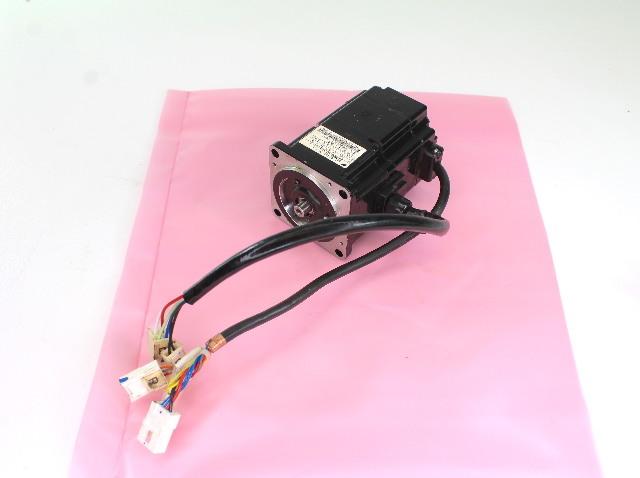 Yaskawa SGMPH-01A2A-YR12 AC Servo Motor 100W 3000 RPM 200V Motoman