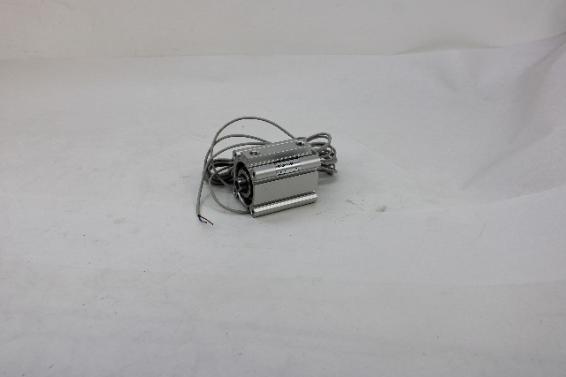 SMC CDQ2A40-30DZ Compact Cylinder 40mm Bore 30mm Stroke