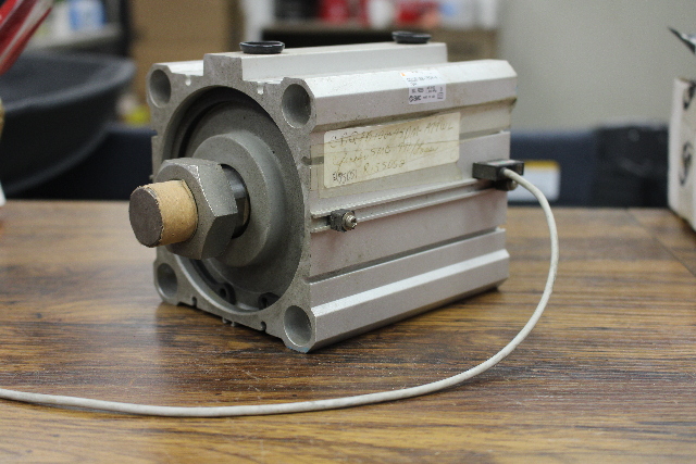 SMC CDQ2B100-75DM-A79WL Pneumatic Cylinder 100mm Bore 75mm Stroke