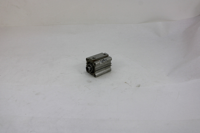 SMC CDQ2D32-25D-XC35 Compact Cylinder 32mm Bore 25mm Stroke