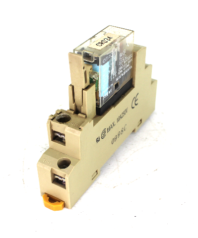 Omron G2R-1-SN Relay 24 Vdc 10A W/ 0998C Base 250V 10A