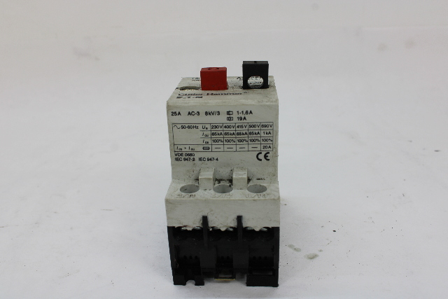 Cutler-Hammer A302FN Manual Motor Protector 1.0-1.6 Amp