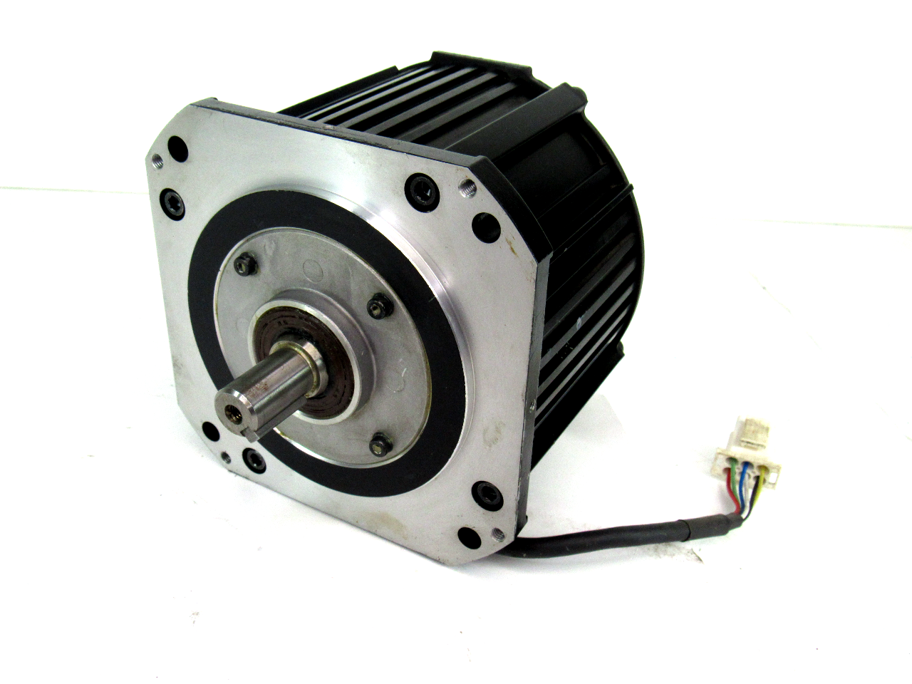 Yaskawa Electric SGMRS-12A2B-YR12 AC Servo Motor, 1150W, 5.49Nm, 2000r/min, 6Amp, 200V