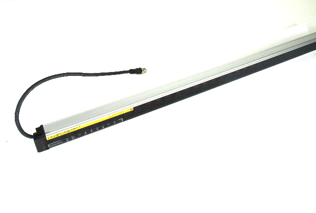 Omron F3SJ-B1185P25-D Safety Light Curtain 46.65" Receiver