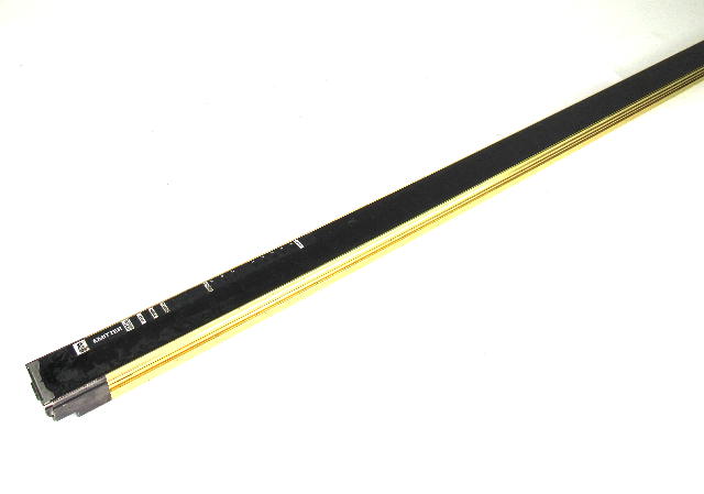Omron F3SJ-A1100P25-L Safety Light Curtain 43.30" Emitter