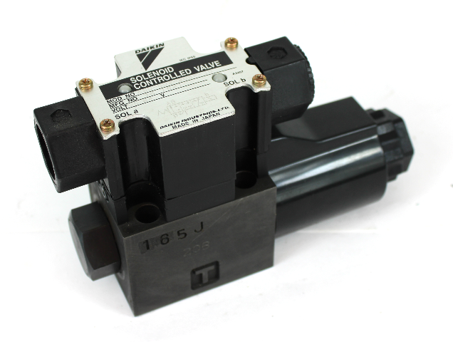 Daikin KS0-G02-20BP-30 Hydraulic Solenoid Directional Control Valve NEW