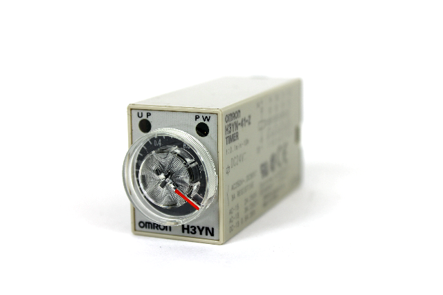 Omron H3YN-41-Z Solid State Timer, 24V DC