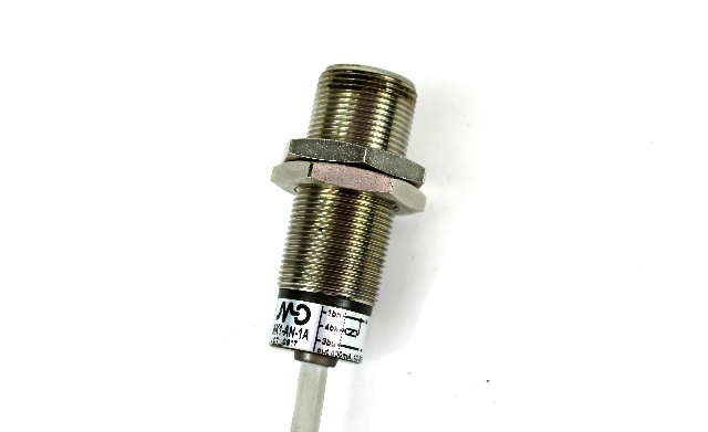 Micro Detectors AK1-AN-1A Proximity Sensor 10-30V DC