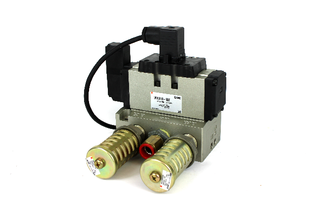 SMC VFR5110-5DZ Solenoid Valve Manifold w/ (2) AN500-06 Silencer