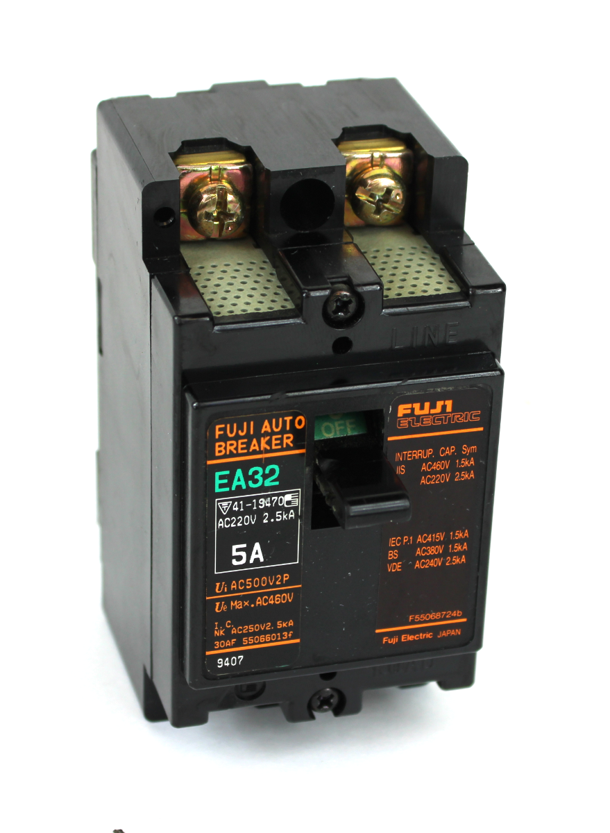 Fuji Electric EA32 Auto Circuit Breaker 5A