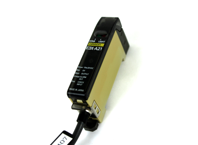 Omron E3X-A21 Photoelectric Sensor, 10-30V DC