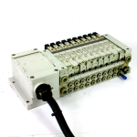 SMC (8) VQ2201-5B, (2) VQ2101-5B Solenoid Valve Manifold 0.1~0.7MPa