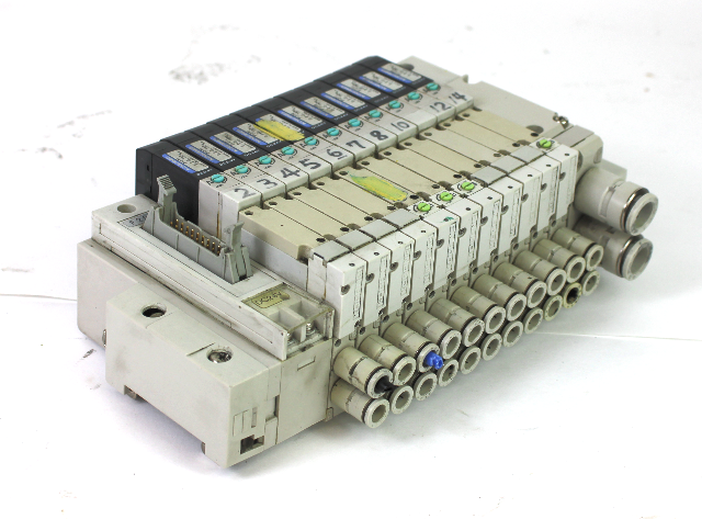 Koganei F10M11PJ-124W Pneumatic Solenoid Manifold w/ F10T1/F10T2