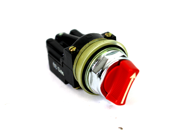 General Electric CR104B131 Mini Oiltight Selector Switch, 150V