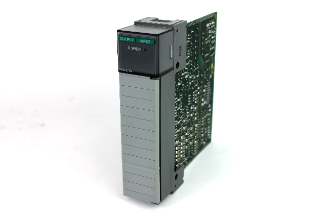 Allen Bradley 1746-NIO4V Ser. A Analog Combination I/O Module