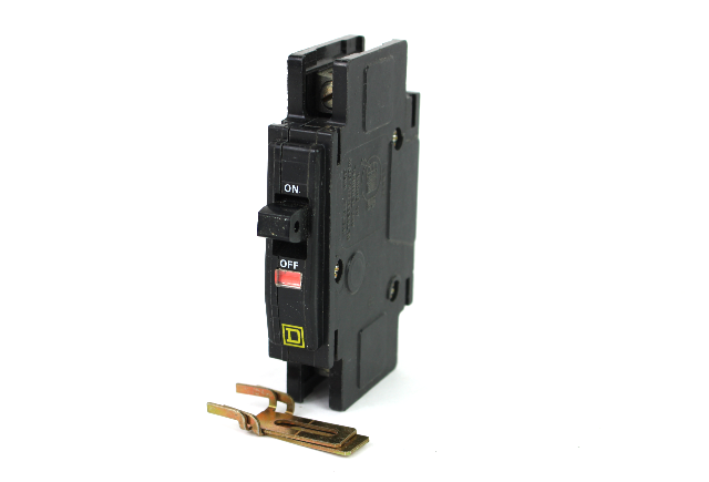 Square D QOUF115 Circuit Breaker, 15 Amp, 1-Pole
