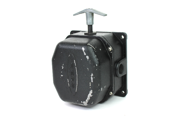 Rees 04944-000 Cable Operated Switch, 600V AC, 250V DC