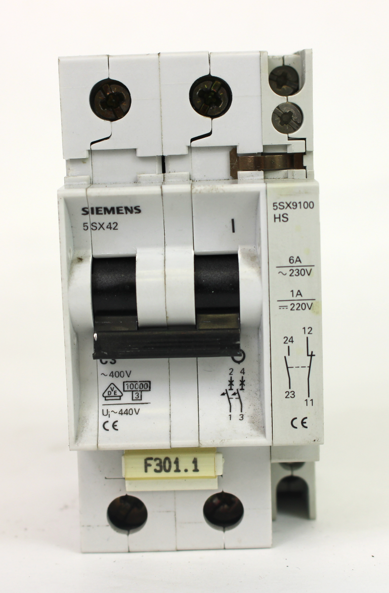 Siemens 5SX42 C3 Circuit Breaker, 2 Pole w/ 5SX9100 Auxiliary Contact