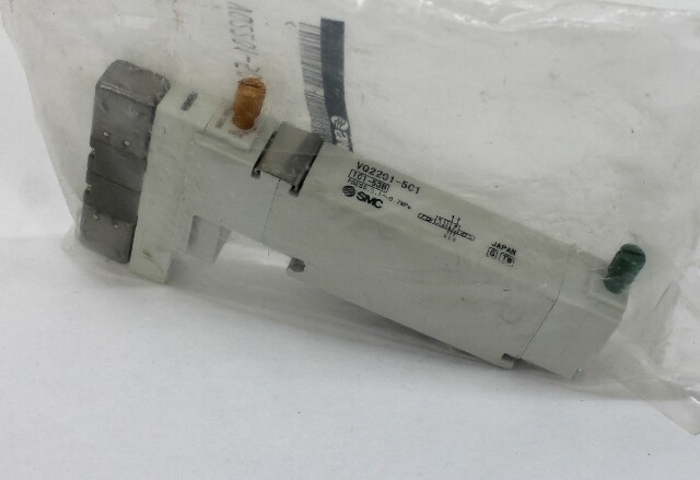 SMC VQ2201-5C1 Solenoid Valve, 5 Port, Base Mounted, 0.7MPa