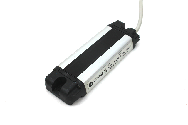 Allen Bradley 45ASE-1JPB1-A2 Ser. A Area Array Sensor, 2.5M Range