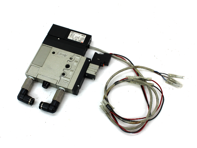 SMC ZM101M-A5G-E15-X247 Vacuum Generator w/ ZSE1-00-15 Compact Pressure Switch