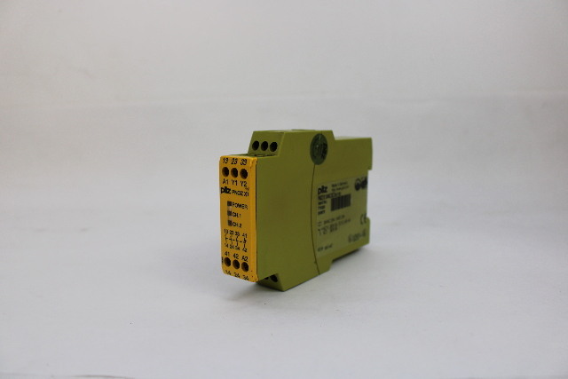 Pilz PNOZ X1 24VAC/DC 3n/o 1n/c Safety Relay