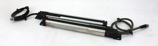 Keyence PJ-V22 Transmitter & Receiver Extension Unit w/ PJ-V20 T&R Base Unit