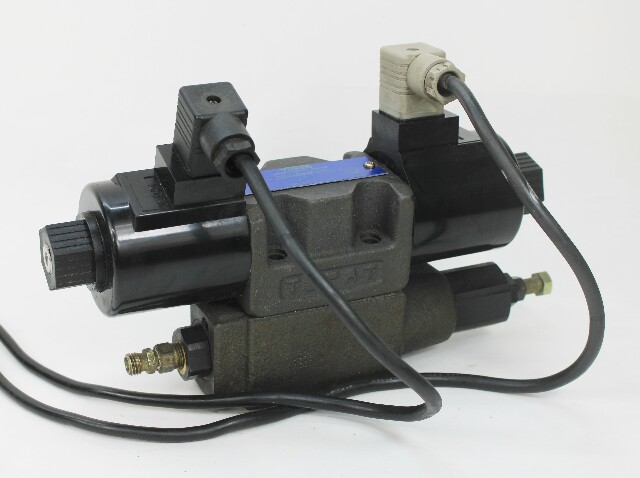 Yuken DSG-03-3C4-D24-N-50 Directional Valve W/Reducing Modular Valve MRP-03-H-30