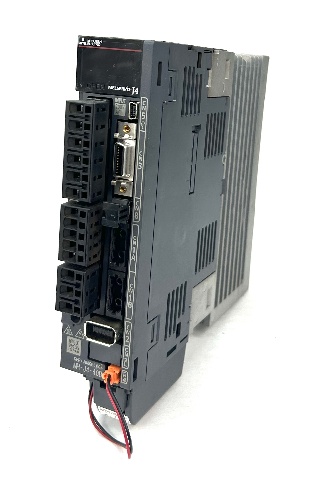 Mitsubishi MR-J4-40B AC Servo Drive, 400W