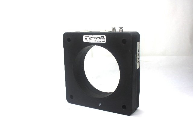 Square D 120R-302 Current Transformer 600V