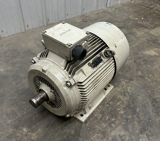 Siemens 1LG4183-4AA10 3-Phase Motor