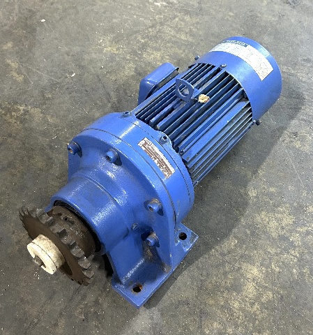 Sumitomo TC-F/FB-2B Induction Gear Motor w/ CNHM2-6125-B-59 Cyclo Drive