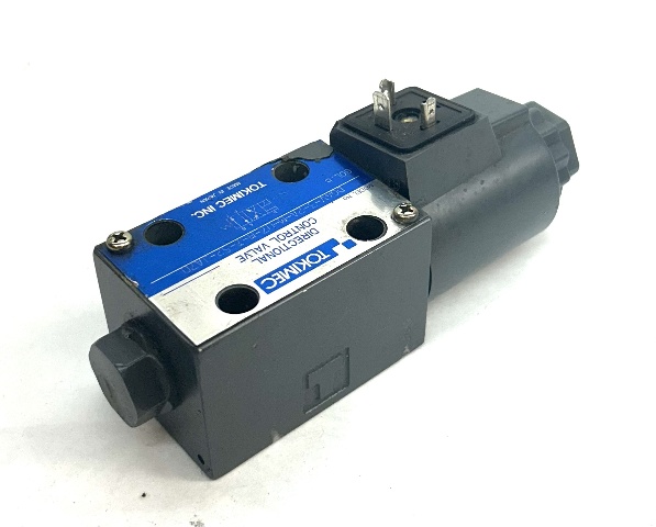 Tokimec DG4V-3-2A-M-U7-H-7-52-JA70 Directional Control Valve