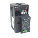 Mitsubishi FR-E720-0.2K Compact Size Inverter 2.8A, 3PH BROKEN PLASTIC