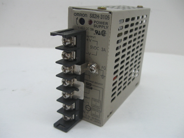 Omron S82H-3105 Power Supply 5V DC 120-240V AC